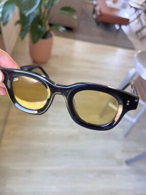 AKILA Apollo Yellow-tinted sunglasses, Unisex